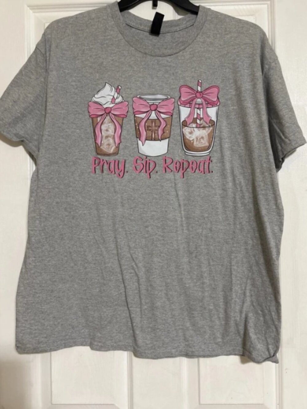 womens graphic tee